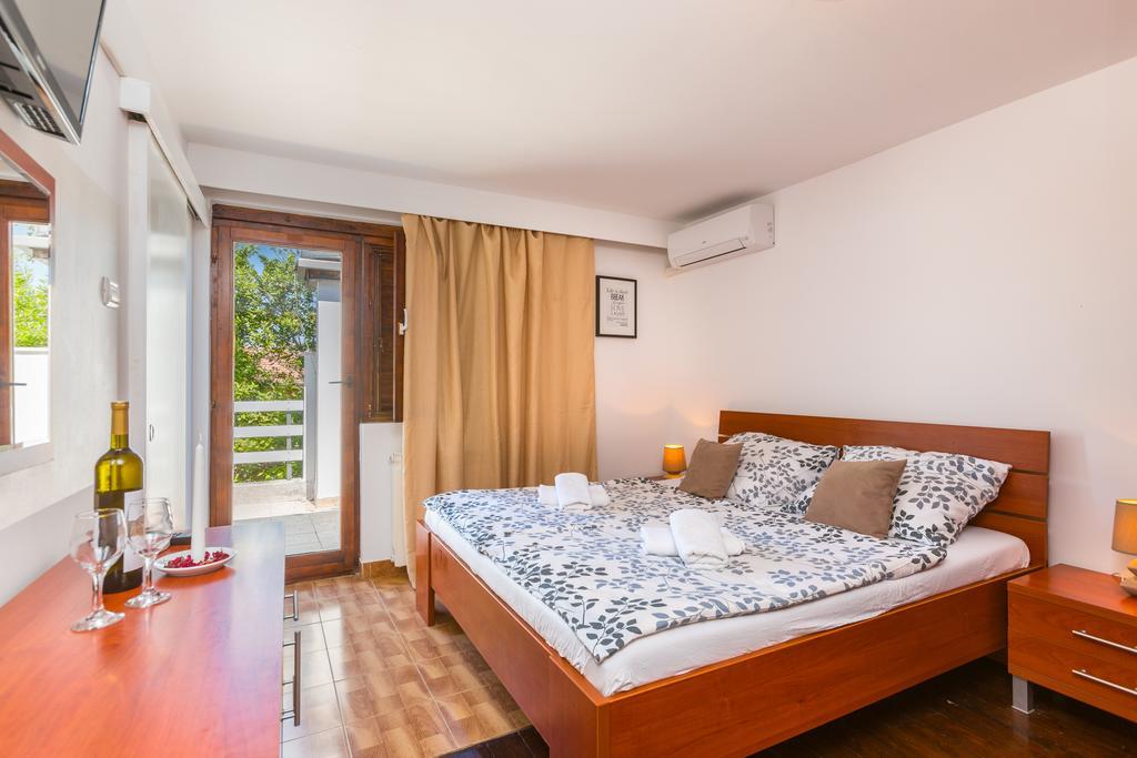 Bed & Breakfast La Fontana Медулин Екстер'єр фото